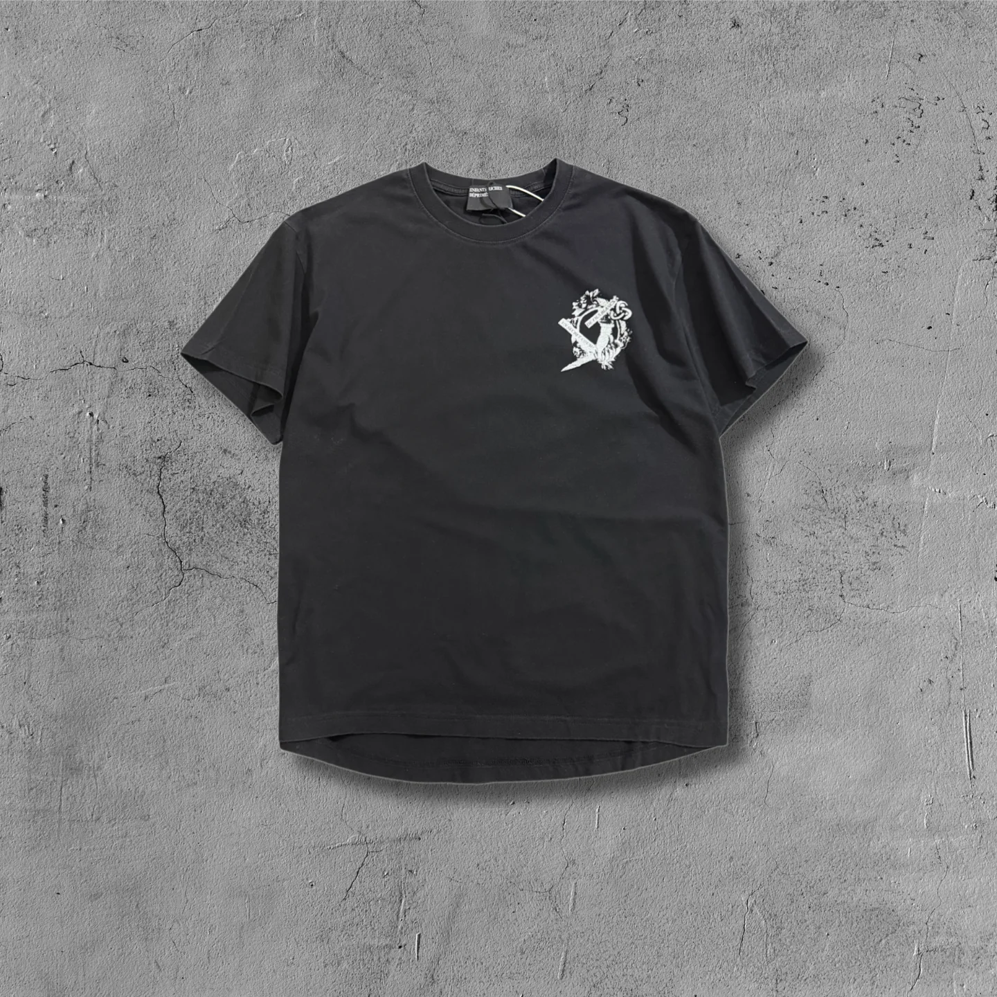 324 ER Un Secret Blue Graphic Black T-Shirt - Image 1